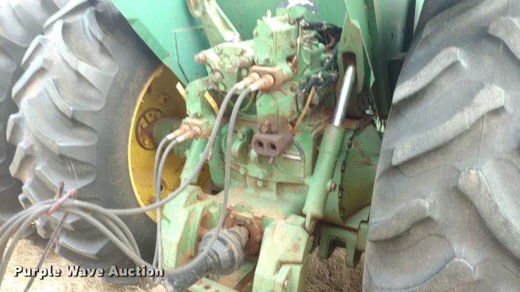 image for item DB0810 1981 John Deere 8640 4WD tractor