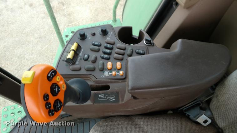 image for item DB0814 2001 John Deere 9750 STS combine