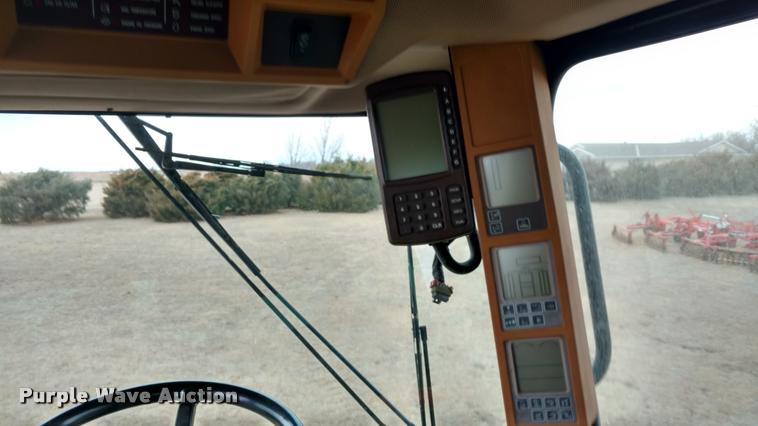 image for item DB0814 2001 John Deere 9750 STS combine