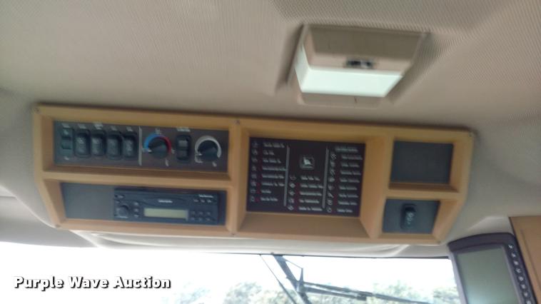 image for item DB0814 2001 John Deere 9750 STS combine