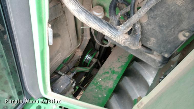 image for item DB0814 2001 John Deere 9750 STS combine