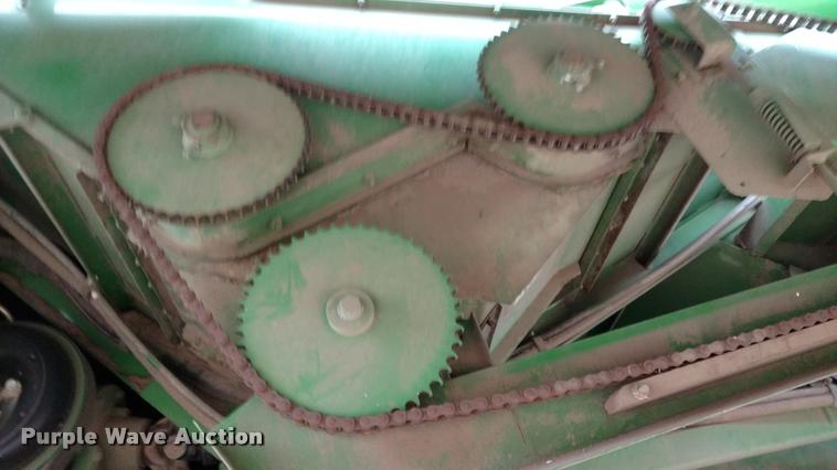 image for item DB0814 2001 John Deere 9750 STS combine