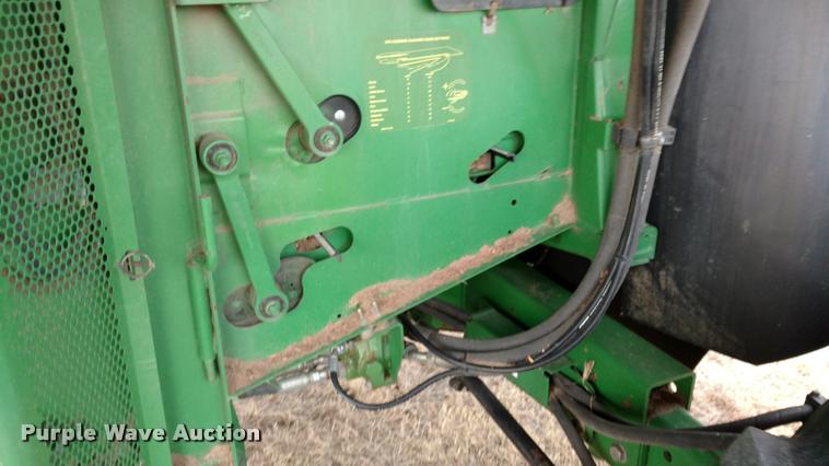 image for item DB0814 2001 John Deere 9750 STS combine
