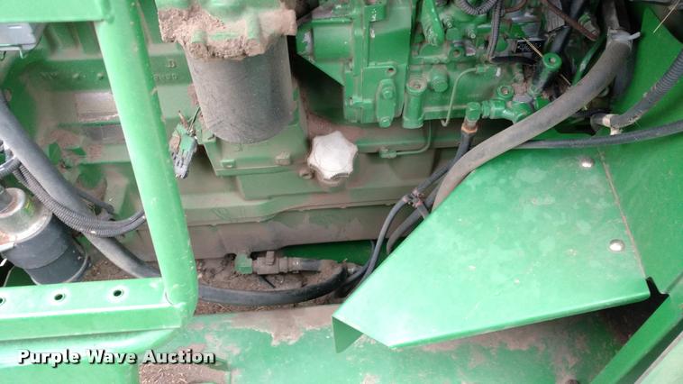 image for item DB0814 2001 John Deere 9750 STS combine