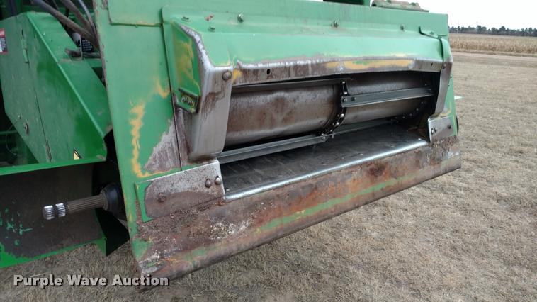 image for item DB0814 2001 John Deere 9750 STS combine