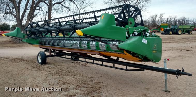 image for item DB0815 2000 John Deere 930F flex head