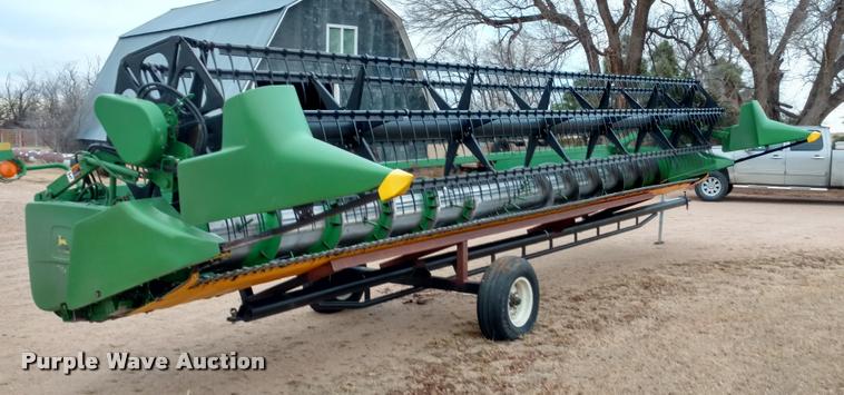 image for item DB0815 2000 John Deere 930F flex head