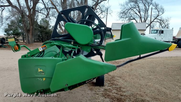 image for item DB0815 2000 John Deere 930F flex head