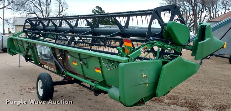 image for item DB0815 2000 John Deere 930F flex head