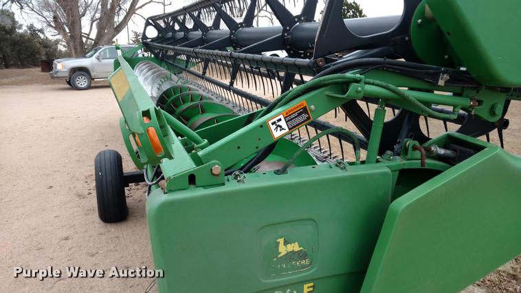 image for item DB0815 2000 John Deere 930F flex head