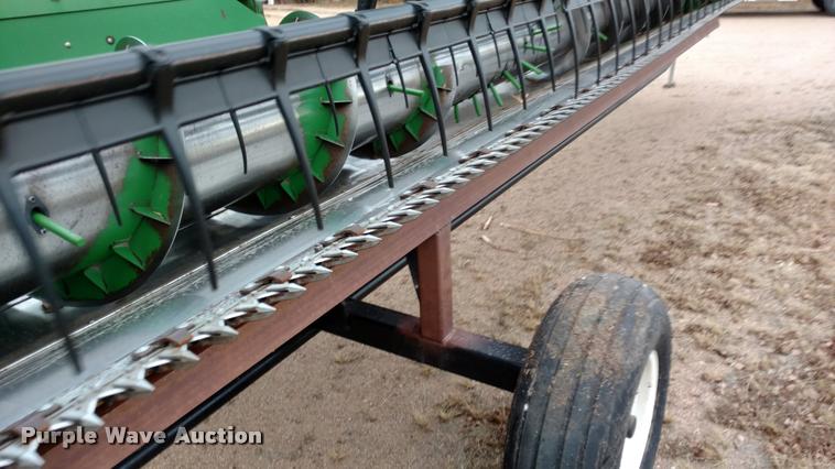 image for item DB0815 2000 John Deere 930F flex head