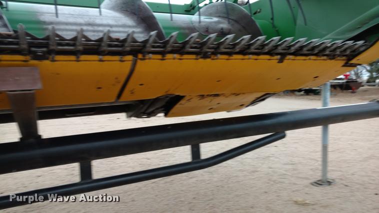 image for item DB0815 2000 John Deere 930F flex head