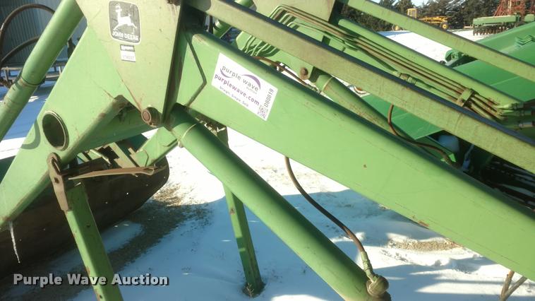 image for item DB0819 John Deere 260 loader