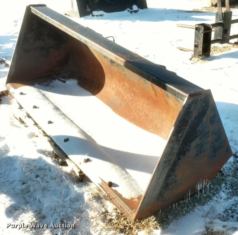 image for item DB0820 Loa-Attch bucket