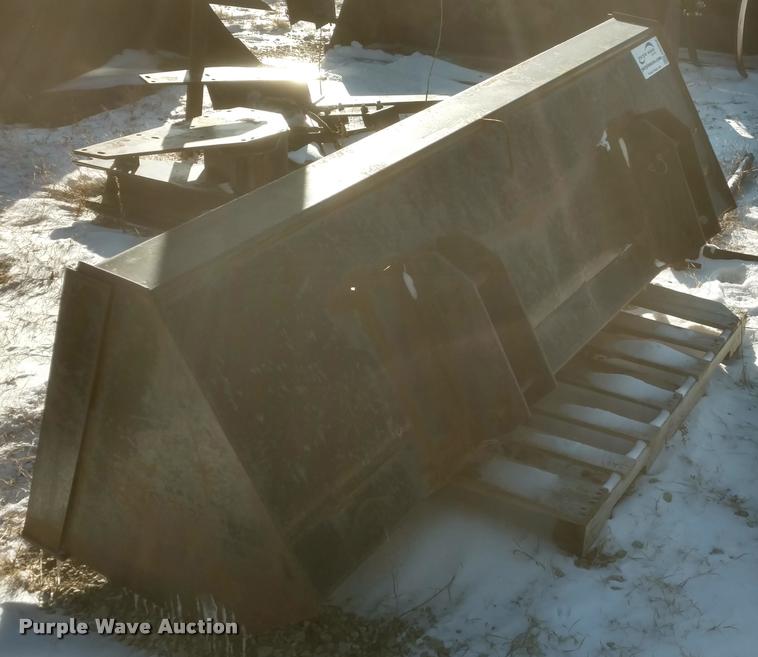 image for item DB0820 Loa-Attch bucket