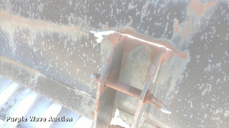 image for item DB0820 Loa-Attch bucket