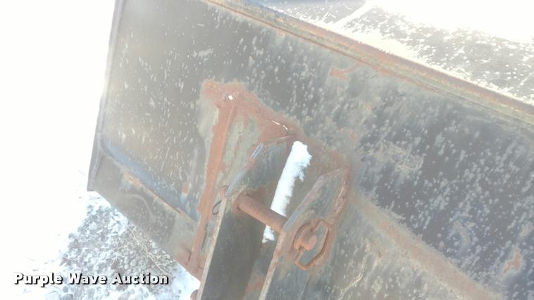 image for item DB0820 Loa-Attch bucket