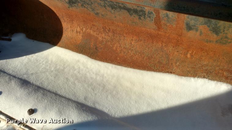 image for item DB0820 Loa-Attch bucket