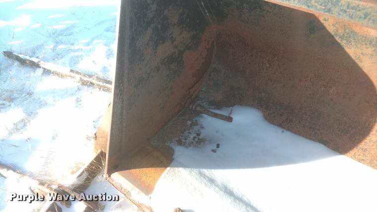 image for item DB0820 Loa-Attch bucket