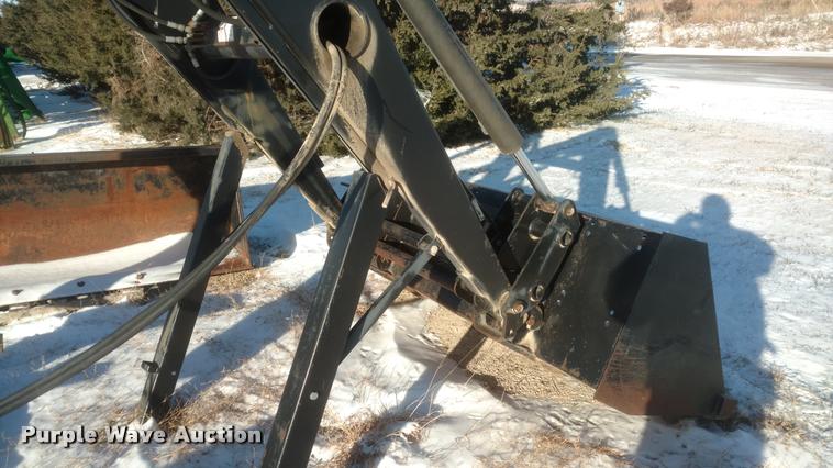 image for item DB0821 Farm Hand XL1140 loader