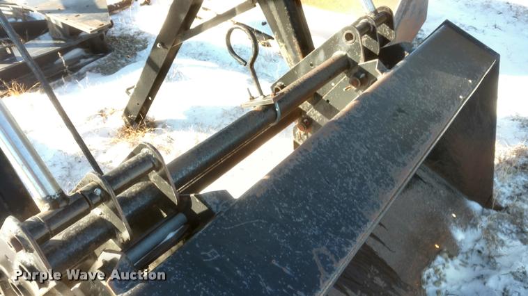 image for item DB0821 Farm Hand XL1140 loader