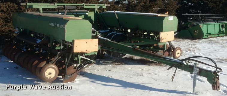 image for item DB0822 Great Plains 3SF30 grain drill