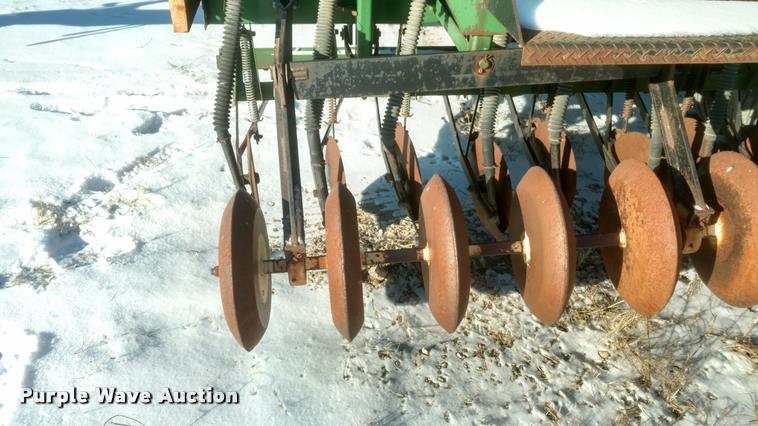 image for item DB0822 Great Plains 3SF30 grain drill