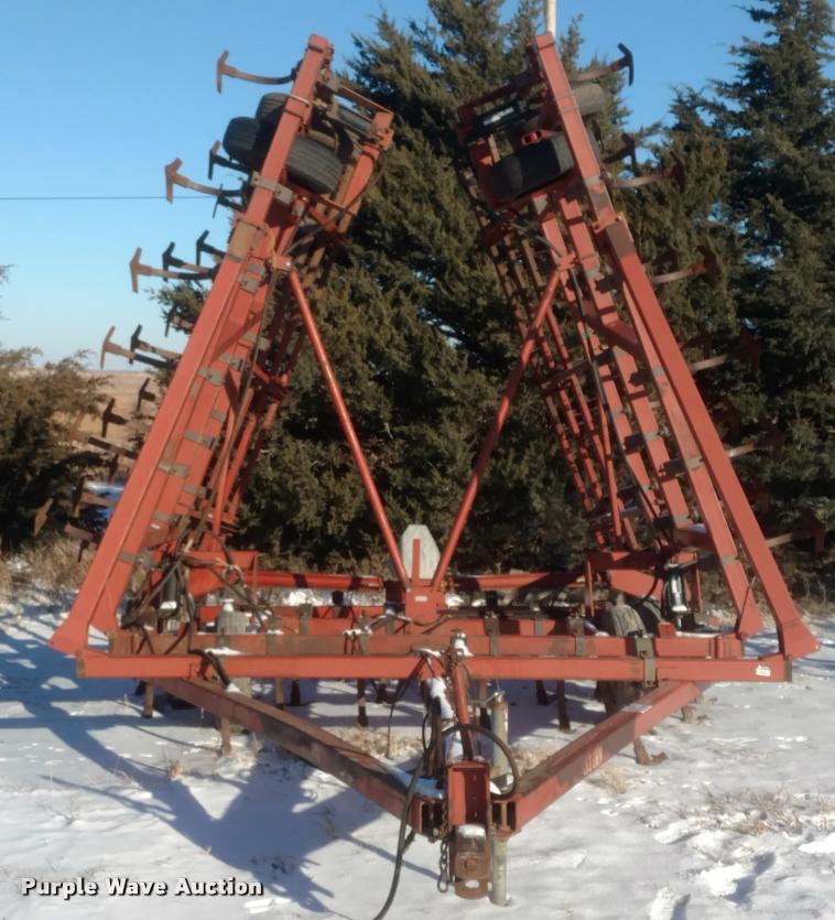 image for item DB0824 1989 field cultivator