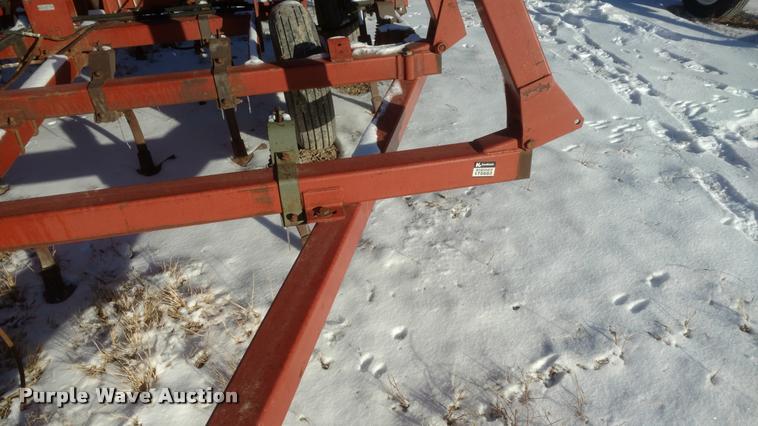 image for item DB0824 1989 field cultivator