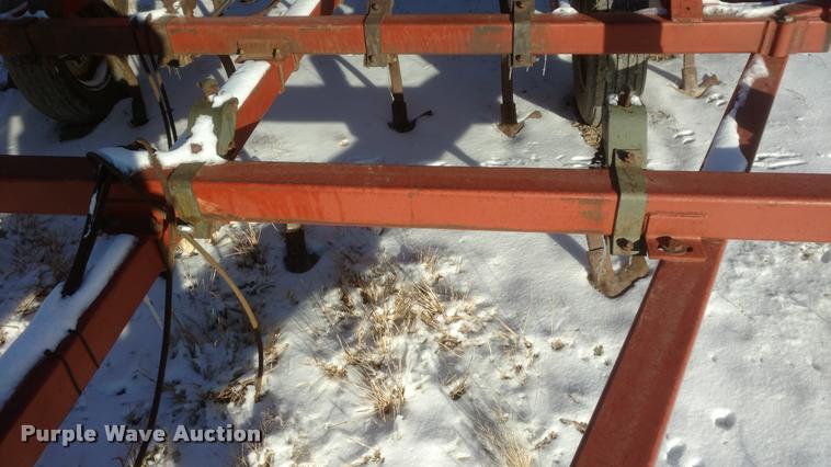 image for item DB0824 1989 field cultivator