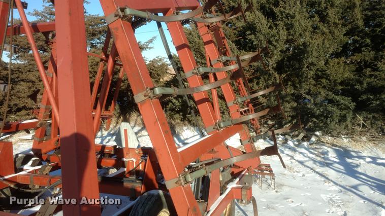 image for item DB0824 1989 field cultivator