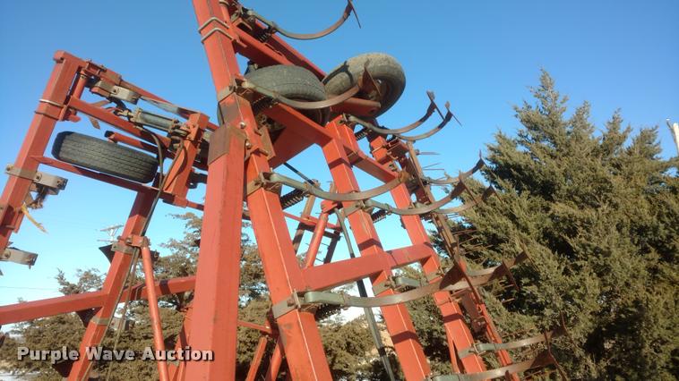 image for item DB0824 1989 field cultivator