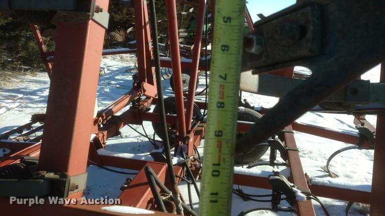 image for item DB0824 1989 field cultivator