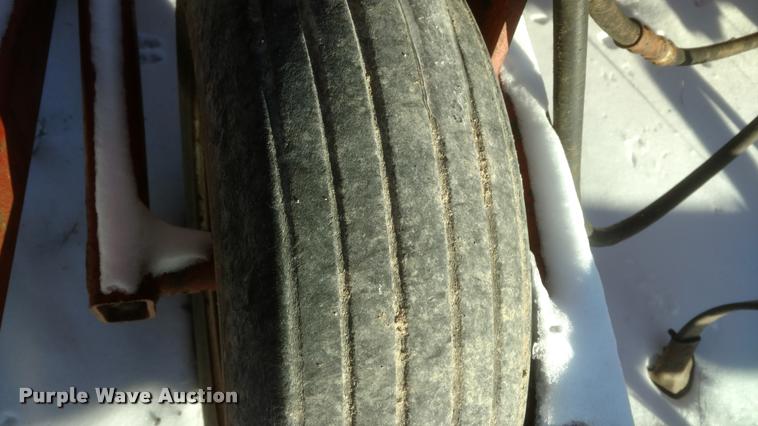 image for item DB0824 1989 field cultivator