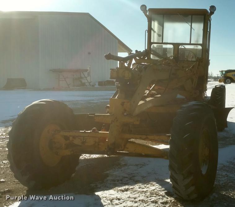 image for item DB0825 1957 Caterpillar motor grader