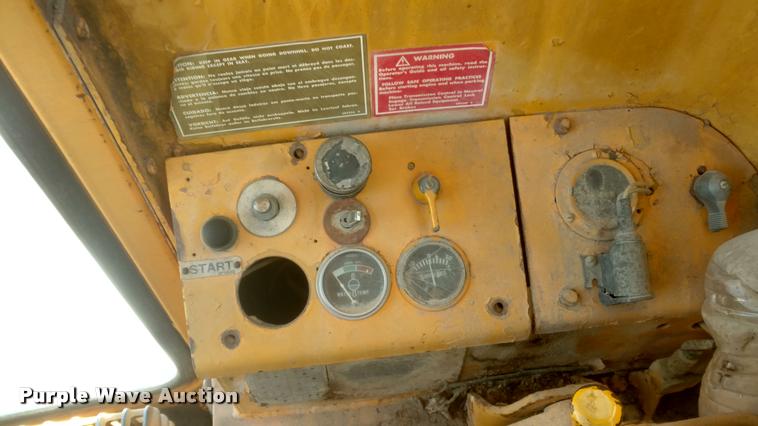 image for item DB0825 1957 Caterpillar motor grader