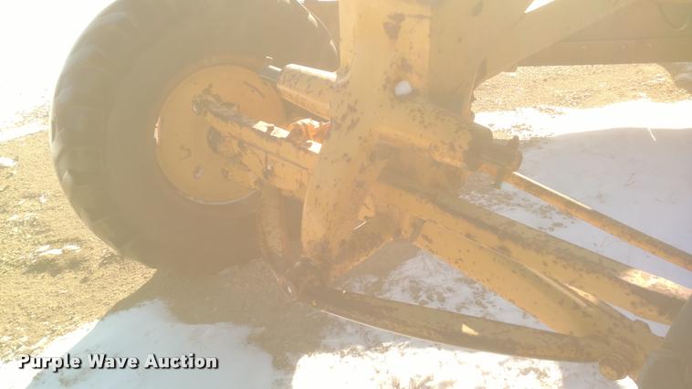 image for item DB0825 1957 Caterpillar motor grader
