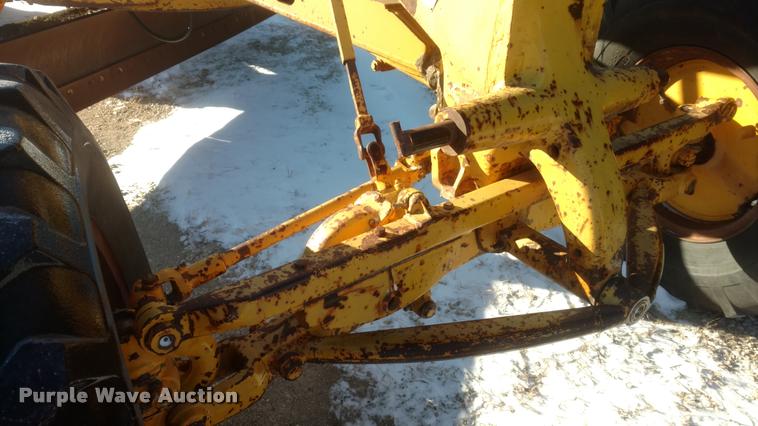 image for item DB0825 1957 Caterpillar motor grader