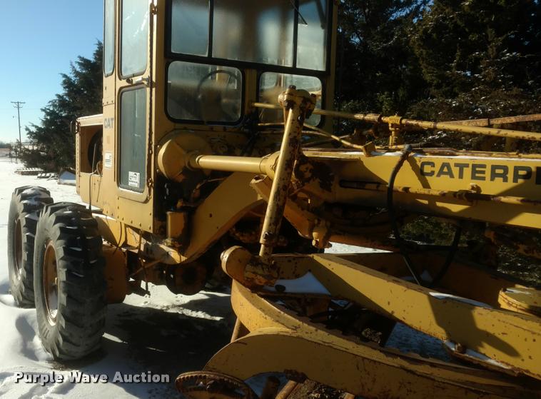 image for item DB0825 1957 Caterpillar motor grader