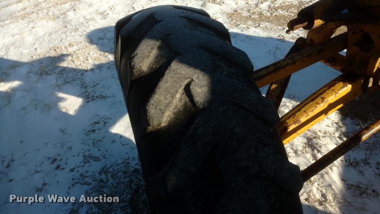 image for item DB0825 1957 Caterpillar motor grader