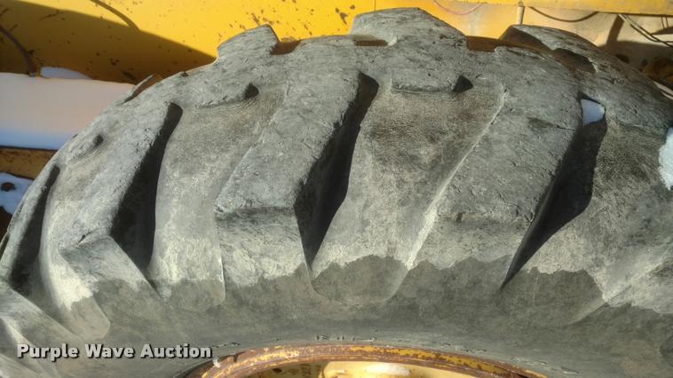 image for item DB0825 1957 Caterpillar motor grader