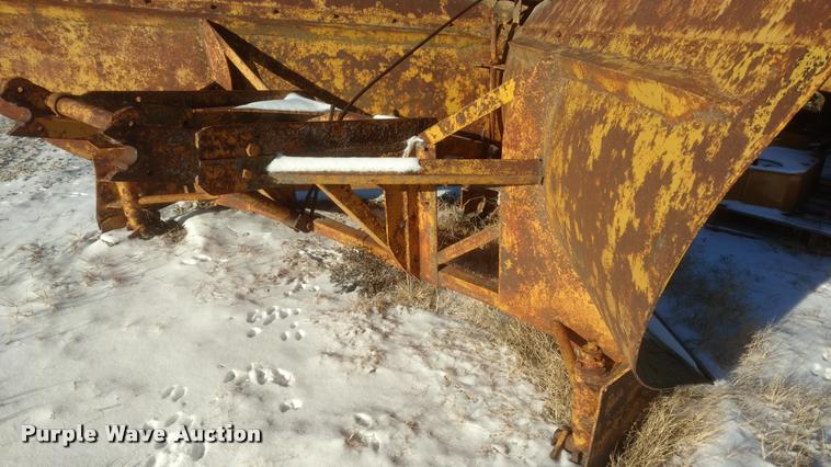 image for item DB0825 1957 Caterpillar motor grader