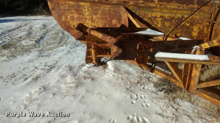 image for item DB0825 1957 Caterpillar motor grader