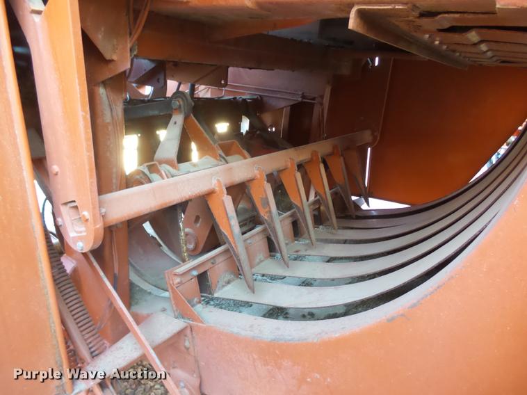 image for item DB1779 1993 AGCO Hesston 4900 large square baler