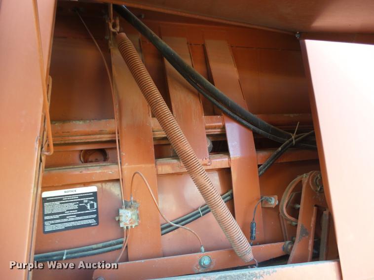 image for item DB1779 1993 AGCO Hesston 4900 large square baler