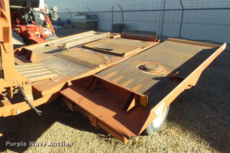 image for item DB1779 1993 AGCO Hesston 4900 large square baler