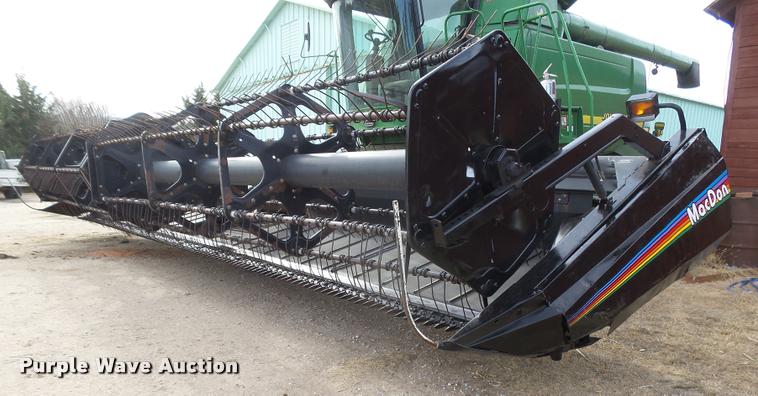 image for item DB1780 1999 MacDon 972 draper head