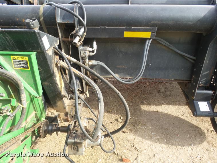 image for item DB1780 1999 MacDon 972 draper head