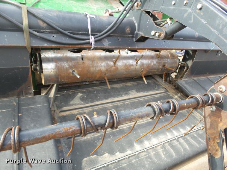 image for item DB1780 1999 MacDon 972 draper head