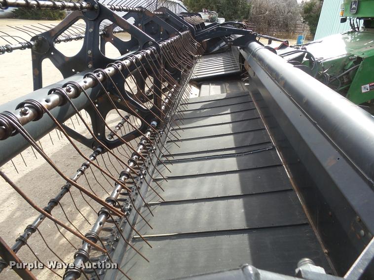 image for item DB1780 1999 MacDon 972 draper head